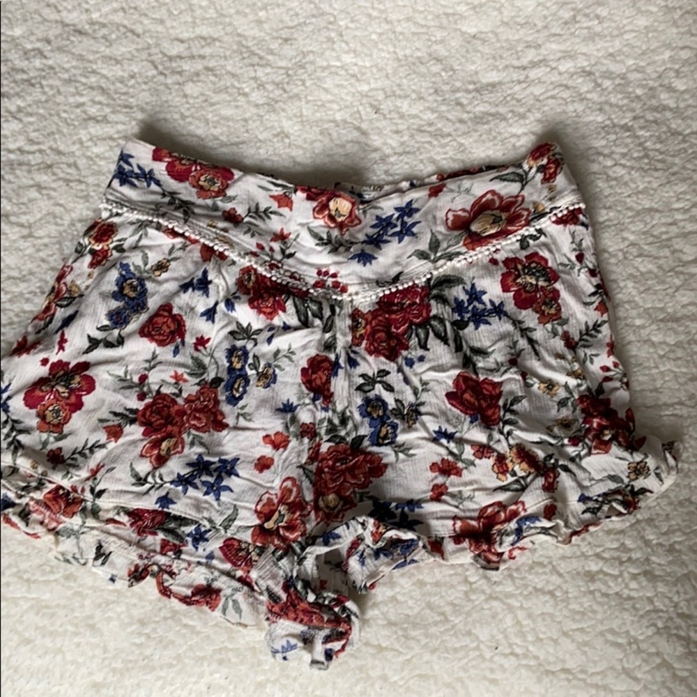 American Eagle floral shorts